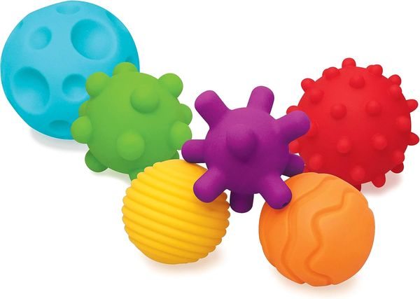 Infantino Textured Multi Ball — Set de pelotas con texturas (sin BPA)